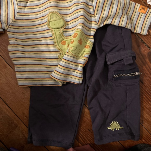 3 piece 18 month set long sleeve Dino with pants magic dragon hooded long sleeve - Picture 3 of 4